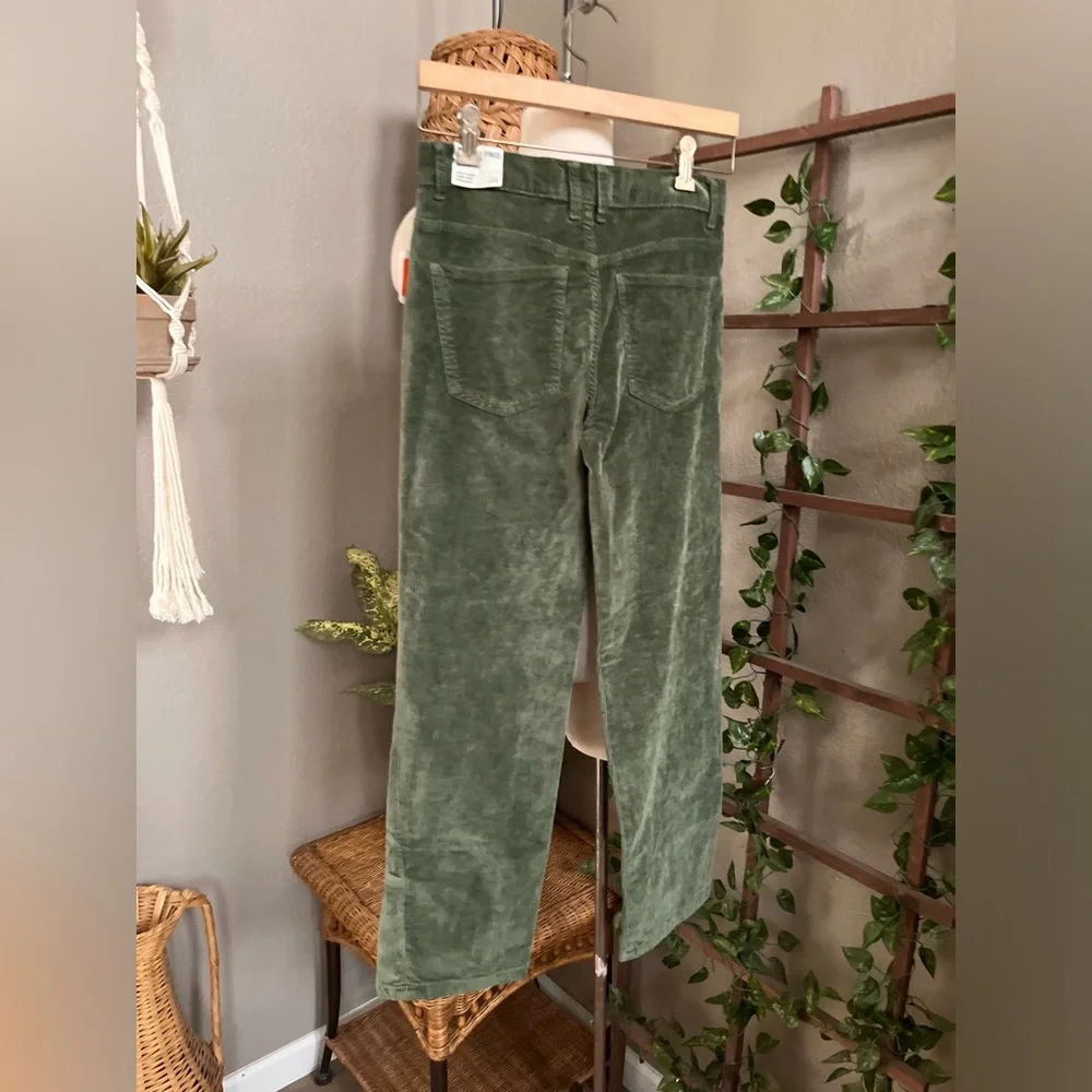 ▪️NWT Free People Risk Taker Mid Rise Cord Straight Pants